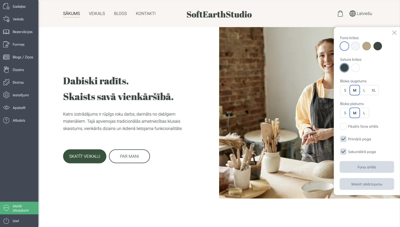 Mozello mājaslapu veidotāja saskarne, kas parāda atstarpju iespējas.